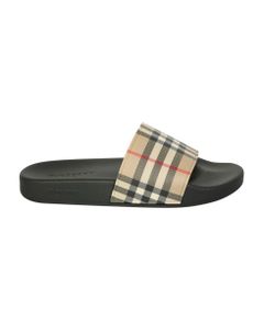 Contemporary, Cool And Vintage For The Checked Logo. Burberry Pool Slides Give A Casual Touch To The Look