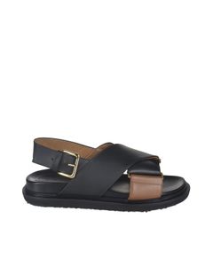 Cross sandals in black and brown