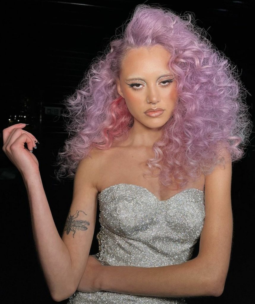 lilac tones for curly hair
