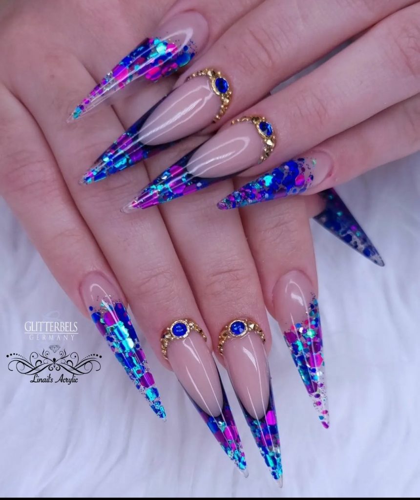 Blue stiletto nails 