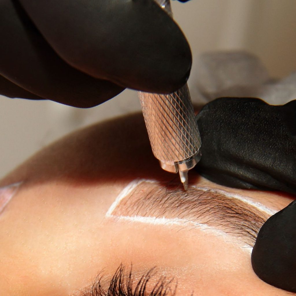 eyebrow mapping for microblading