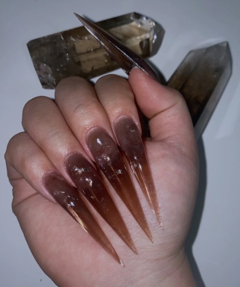 Earthy elegance: smoky quartz ombre with shades of pecan.
