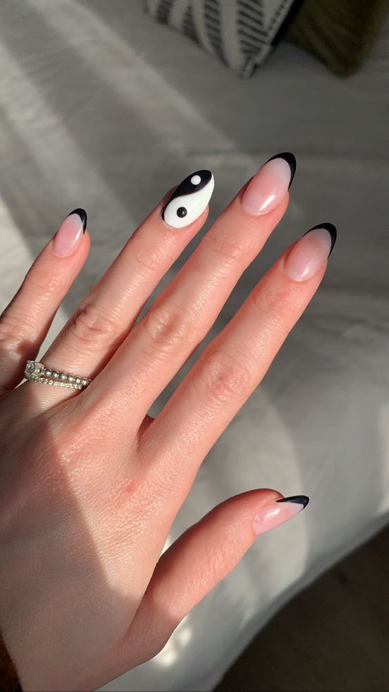 Monochrome Ying-Yang, French tip accents.