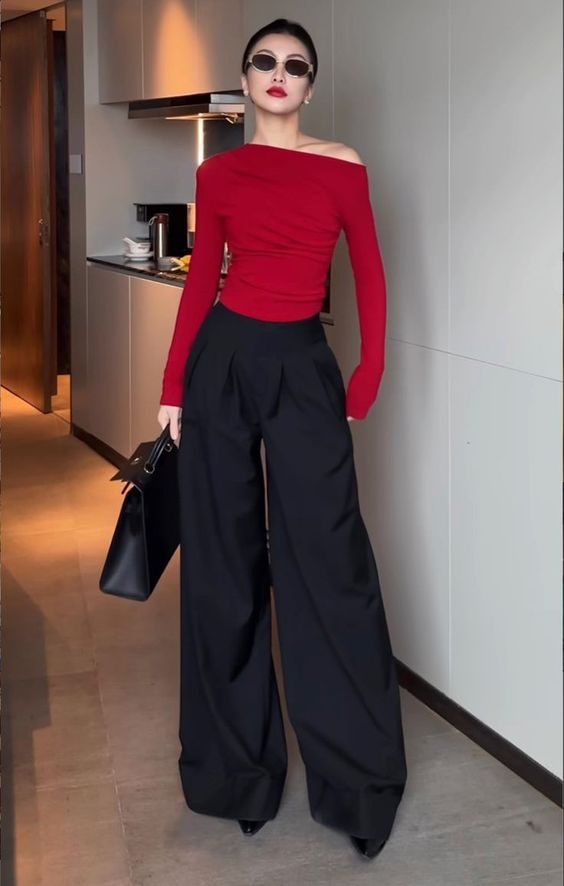 One-Shoulder-Off Top with Trousers