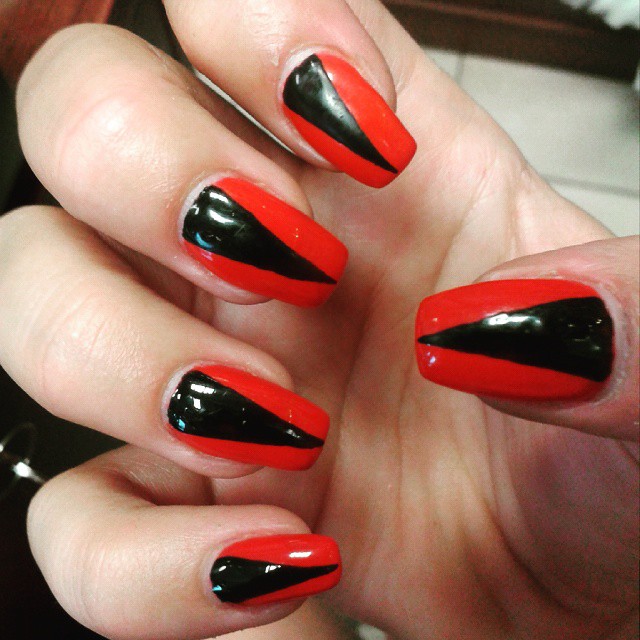 Red and Black Triangles